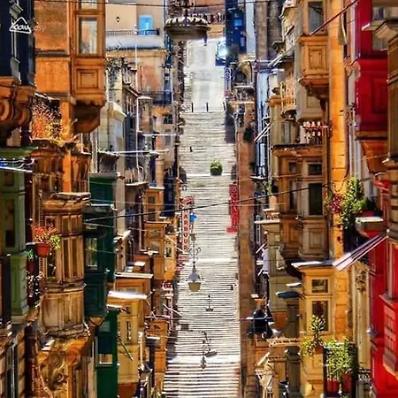 British 2* Valletta
