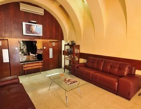 British Hotel 2*