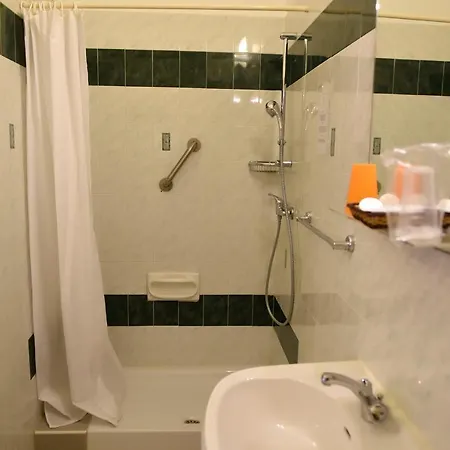 British Hotel 2*